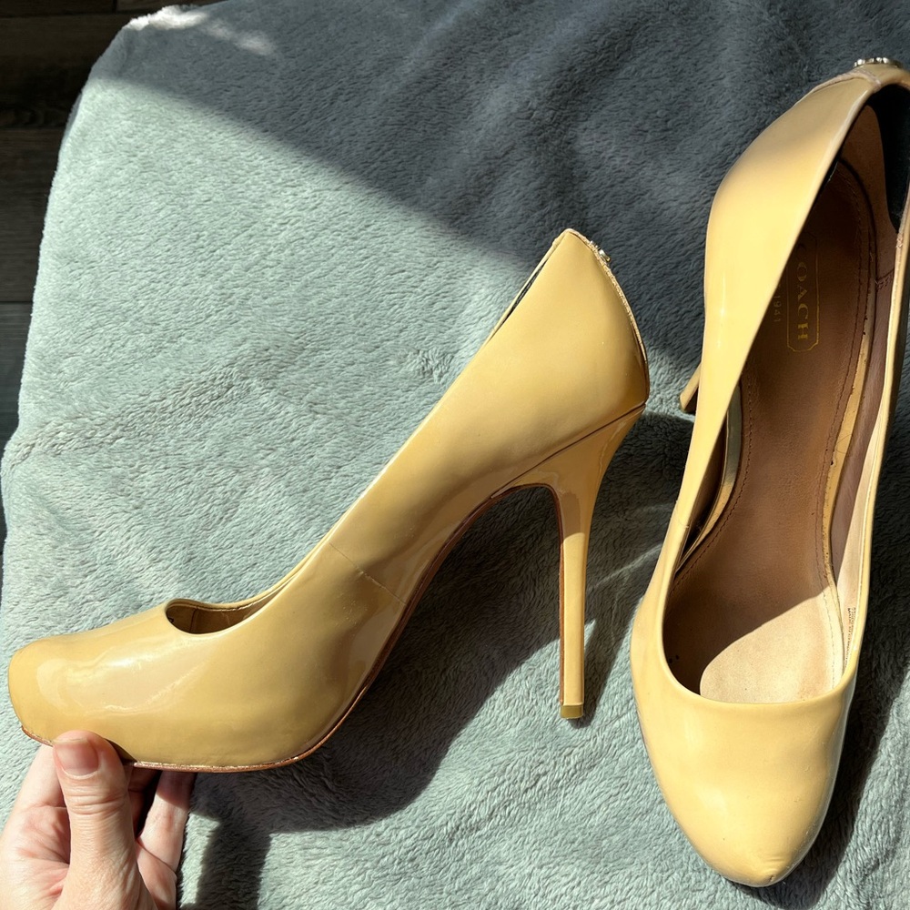 COACH Kristina Patent Leather Heels in Warm Blush (9M)